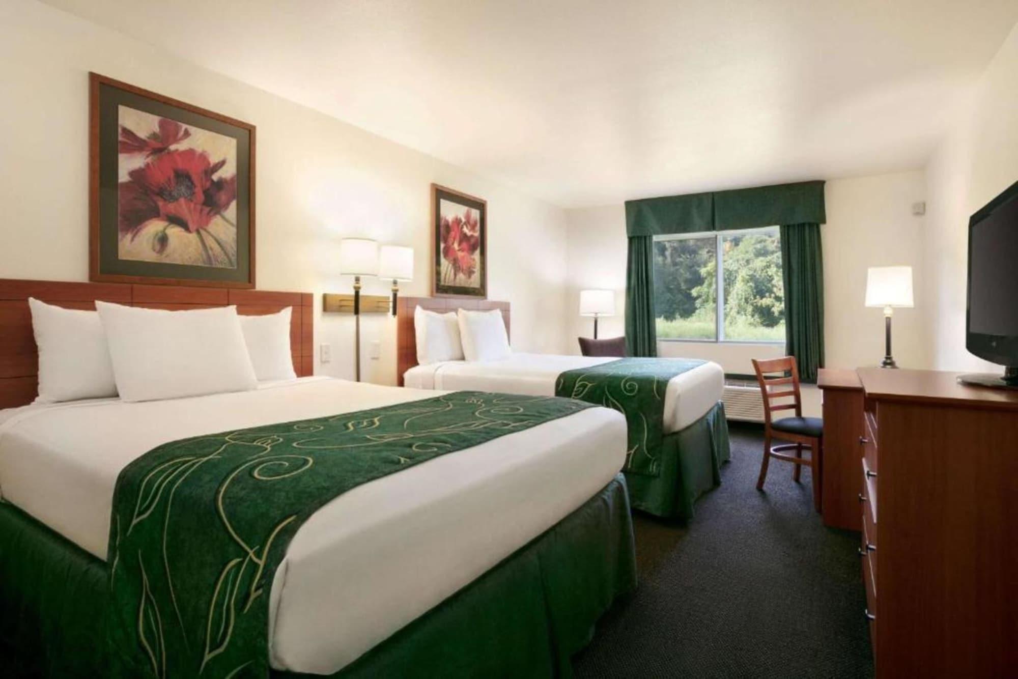 Travelodge By Wyndham Livonia Εξωτερικό φωτογραφία