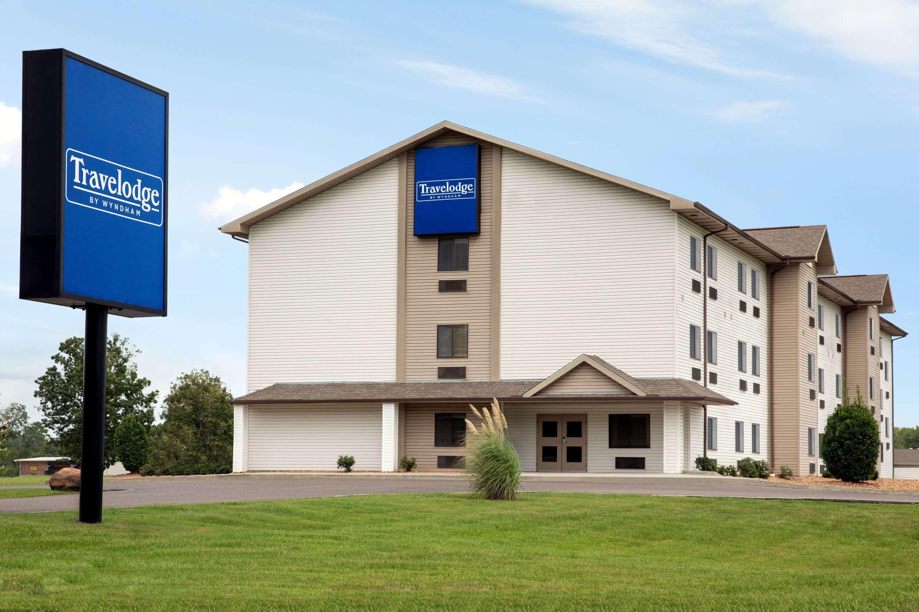 Travelodge By Wyndham Livonia Εξωτερικό φωτογραφία
